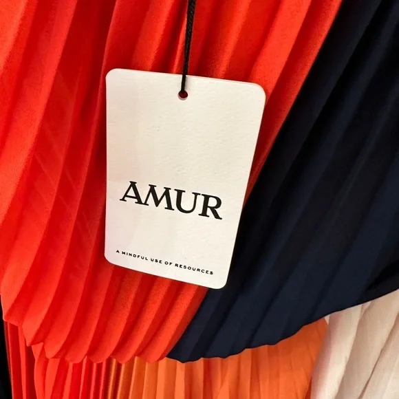 NWT AMUR Kade Pleated Maxi Dress Size 14 - Picture 6 of 10